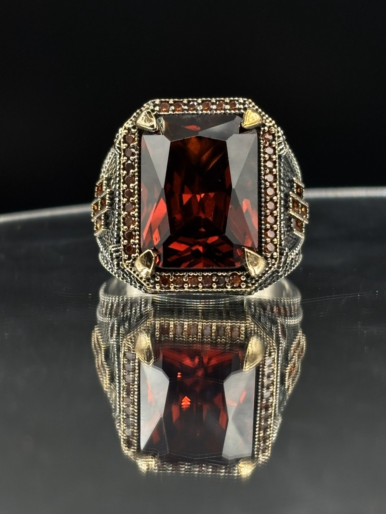 Erkek Kırmızı Zirkon Taşlı 925 Ayar Gümüş Yüzük – El İşçiliği, 16 Gram Özel Tasarım - Görsel 3