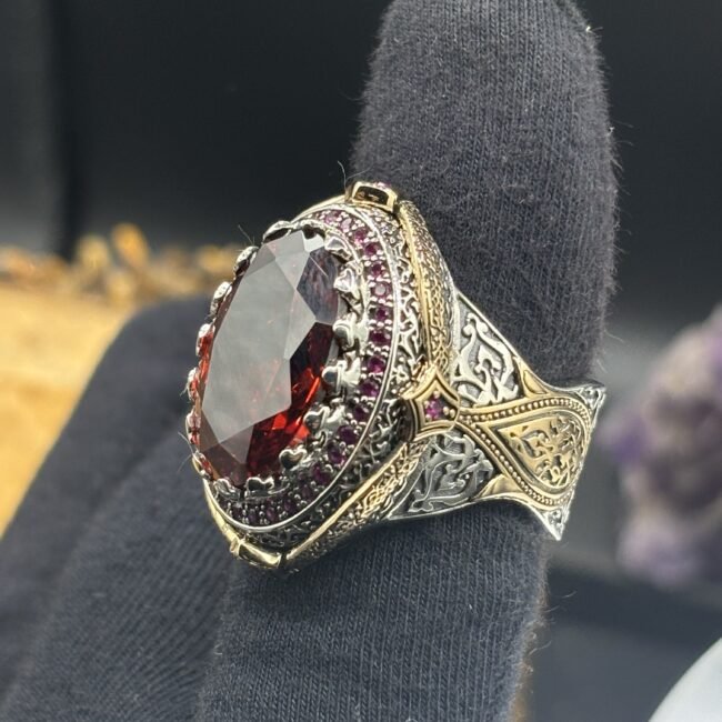 Özel Tasarım 925 Ayar Gümüş Kırmızı Zirkon Taşlı Erkek Yüzük – 24 gr | El İşçiliği