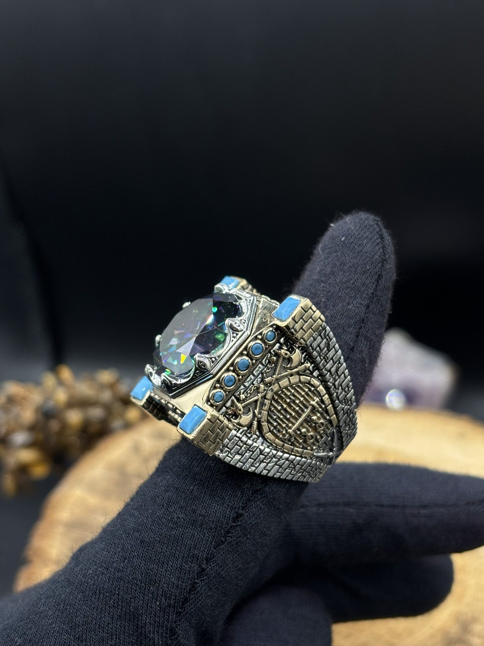 Erkek Mistik Topaz Taşlı 925 Ayar Gümüş Yüzük – El İşçiliği, 42 Gram Özel Tasarım