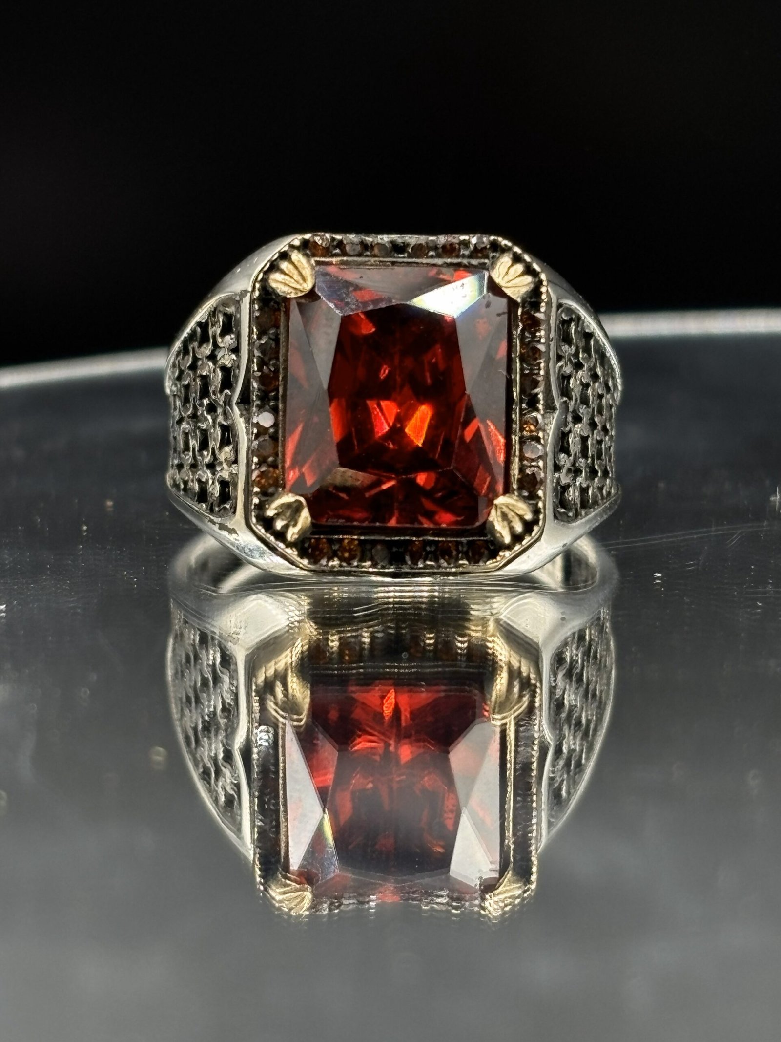 Erkek Kırmızı Zirkon Taşlı 925 Ayar Gümüş Yüzük – El İşçiliği, 12 Gram Özel Tasarım - Görsel 3