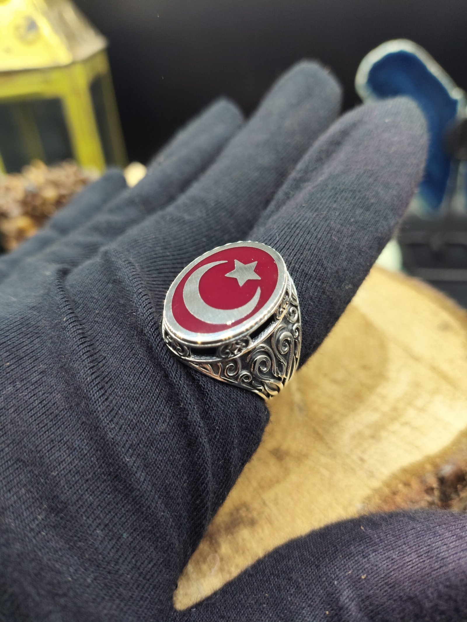 Türk Bayrağı İşlemeli 925 Ayar Gümüş Erkek Yüzük – El İşçiliği, 11 Gram Özel Tasarım