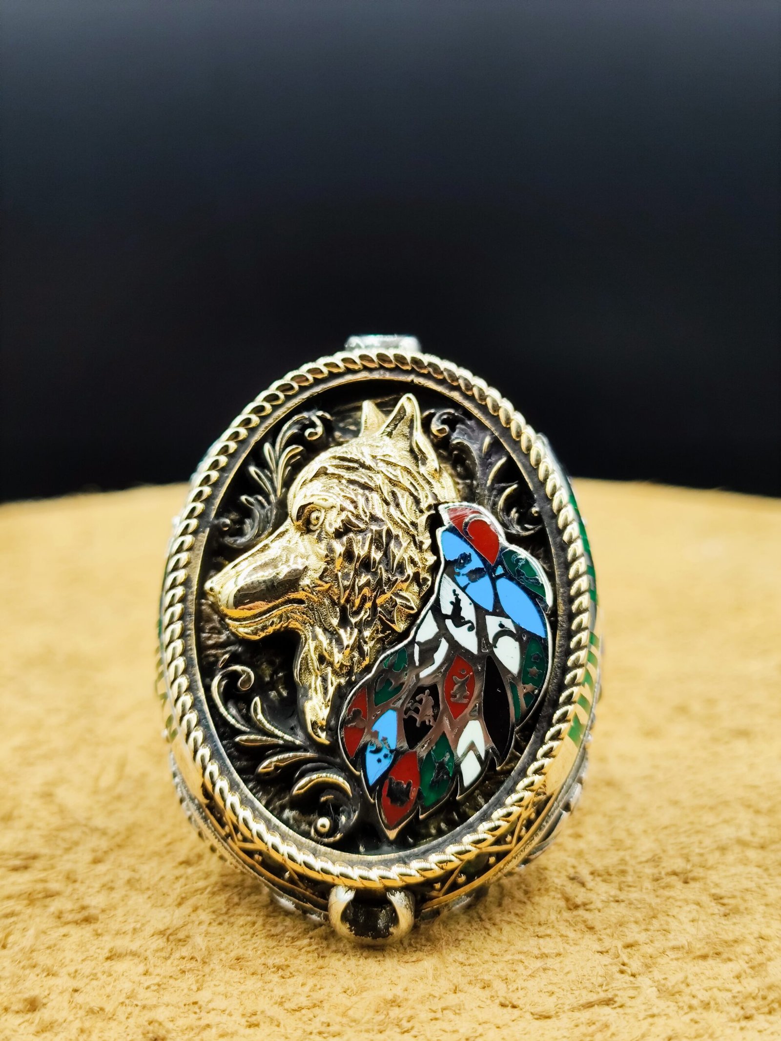 42 Gram Kurt Başlı Mineli 925 Ayar Gümüş Erkek Yüzük – Etnik Motifli Oval Tasarım