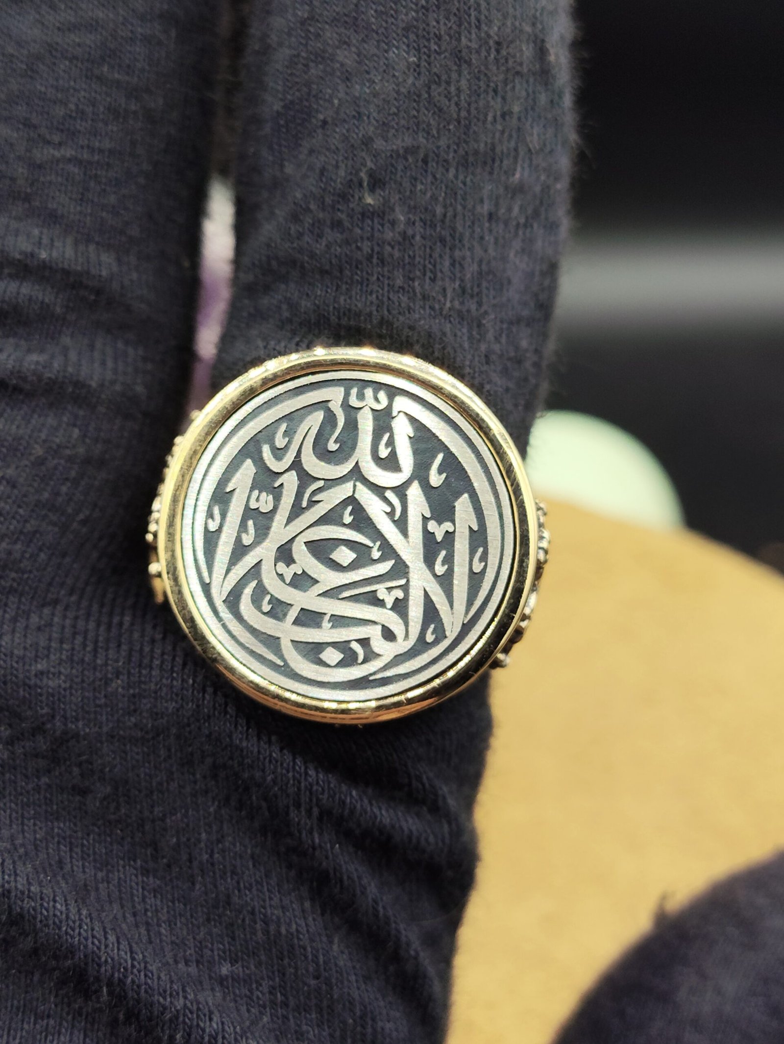 20 Gram Allah Yazılı 925 Ayar Gümüş Erkek Yüzük – Elif Vav Motifli Yuvarlak Tasarım - Görsel 3