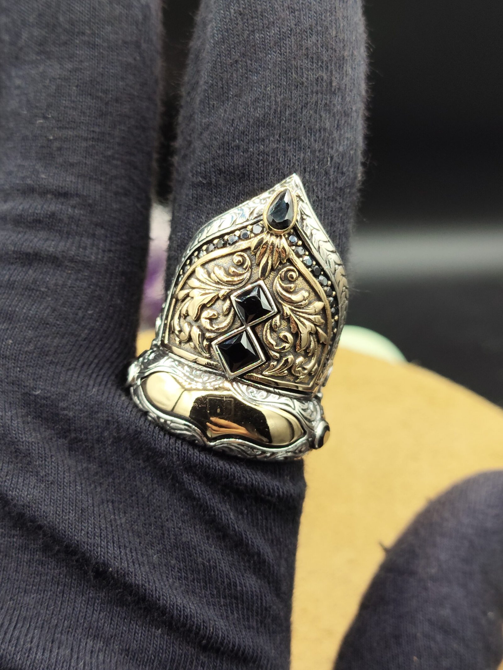 925 Ayar Gümüş 19 Gram Erkek Yüzük Siyah Zirkon Taşlı Özel Tasarım Ayarlanabilir Ölçü - Görsel 6